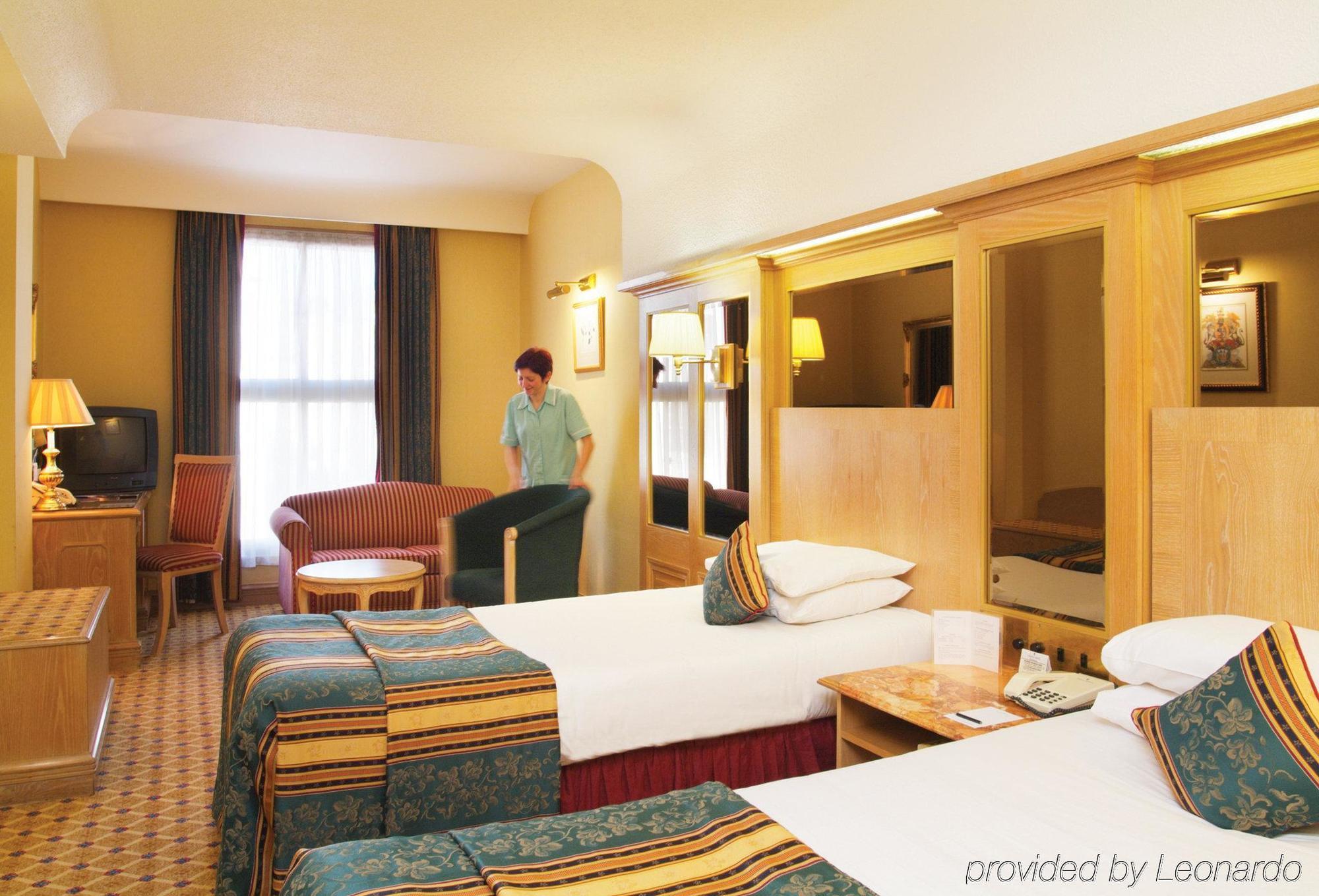 Thistle Westminster Лондон Номер фото